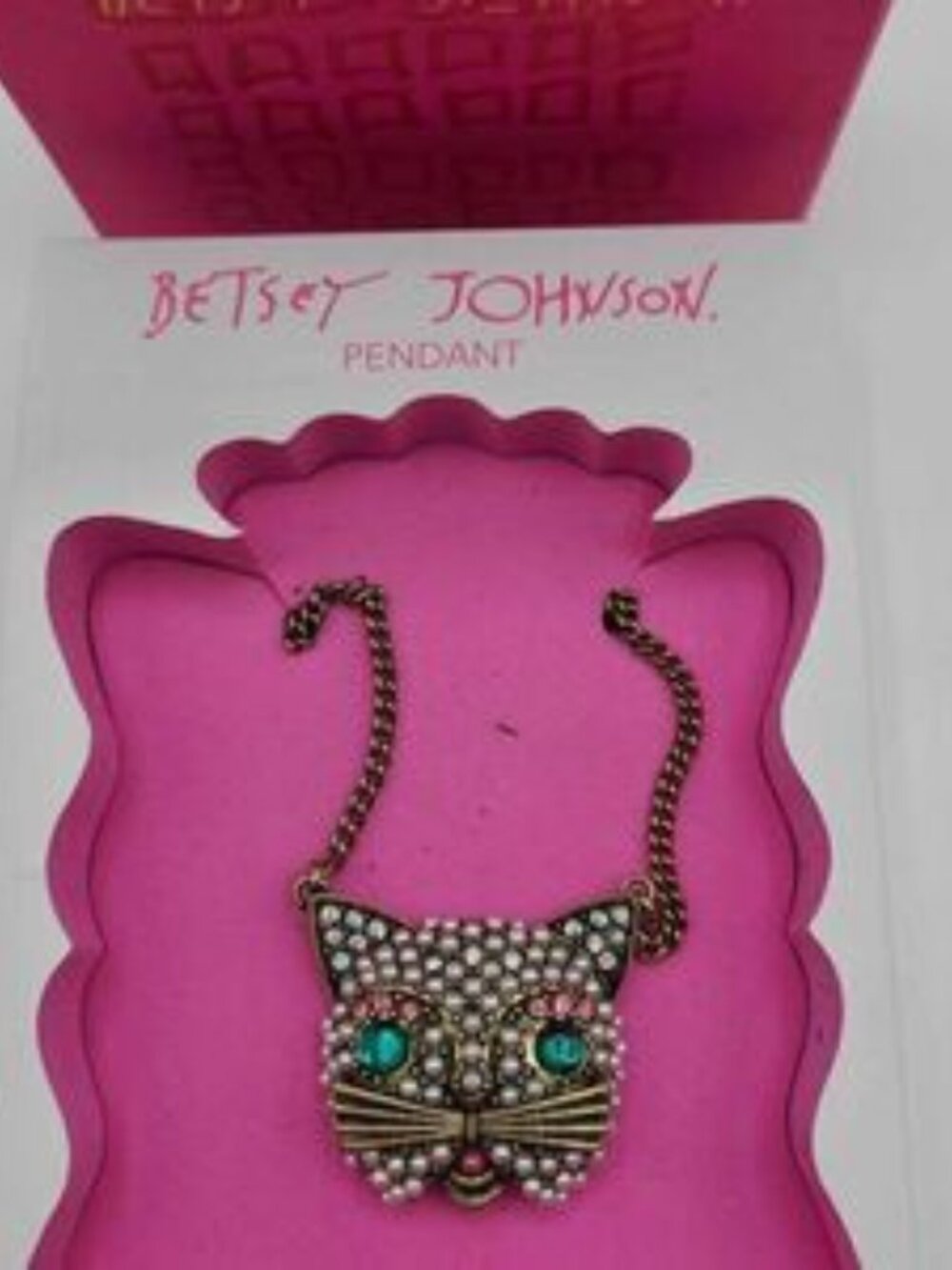 NIB Betsey Johnson Gold Tone Faux Pearl Crystal Kitty Cat Necklace